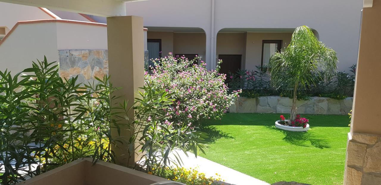 Palm Village Villasimius Exterior foto